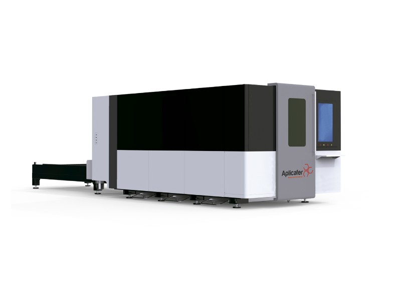 Máquina de corte a laser para chapas metálicas com carenagem